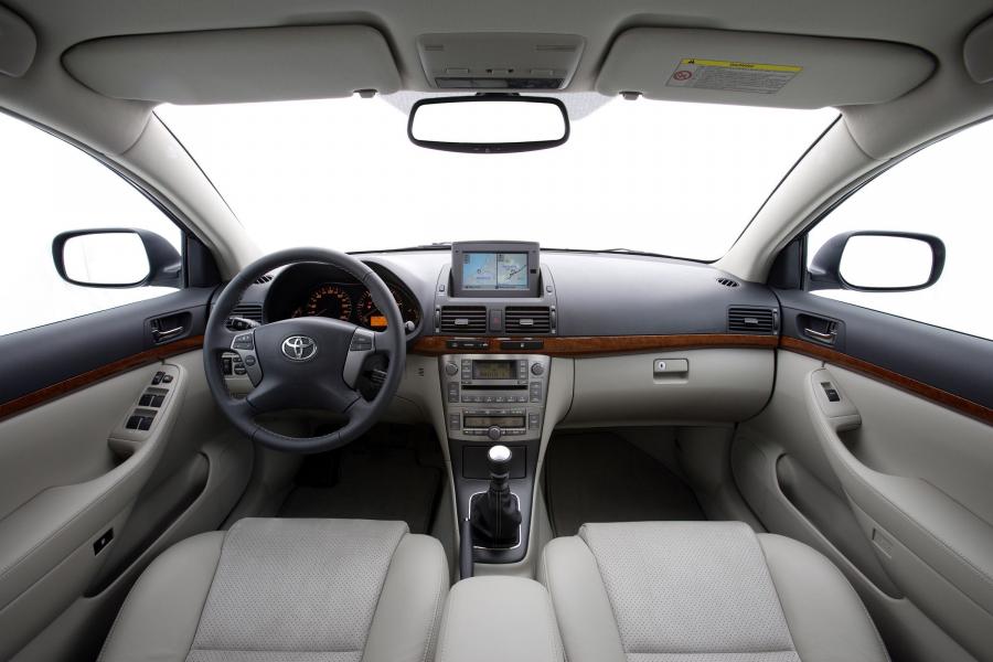  Toyota Avensis Sedan 2006 года  (фото 70 из 113)